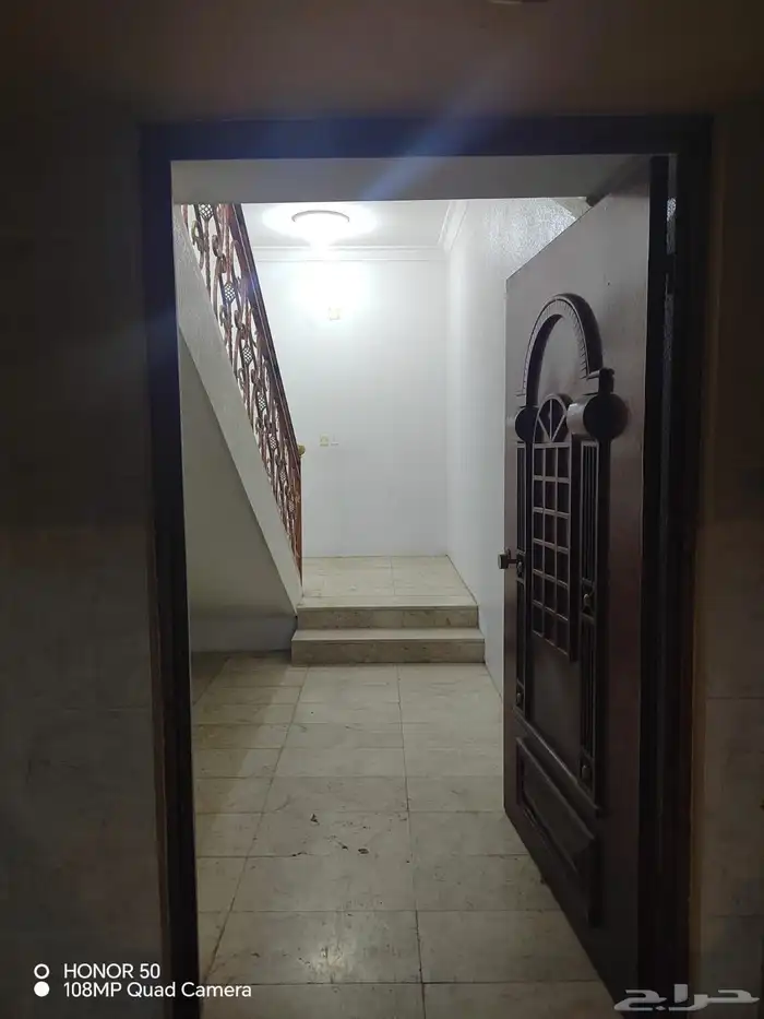 شقة نظيفة للايجار خمس غرف ابها حي البديع 1