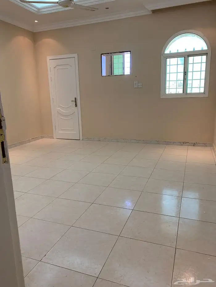 شقة عزاب للايجار في جدة حي النزهة بالقرب من المطار 3