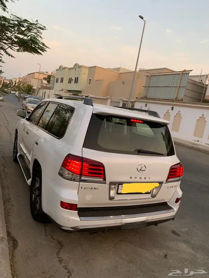 جيب لكزس 2012 فل كامل 1