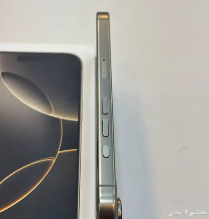 ايفون 16 برو 256 ق نظييف جدا 3