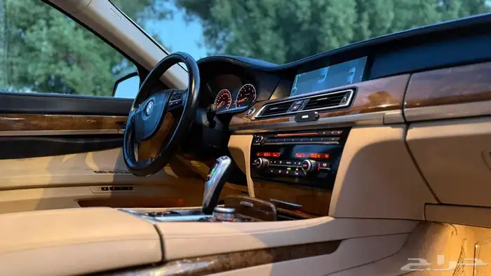 بي ام دبليوiL730 15