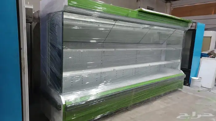 للبيع ثلاجه عرض خضار عصير كمبرس خارجي داخلي ايطاليا 4م8م15م 18