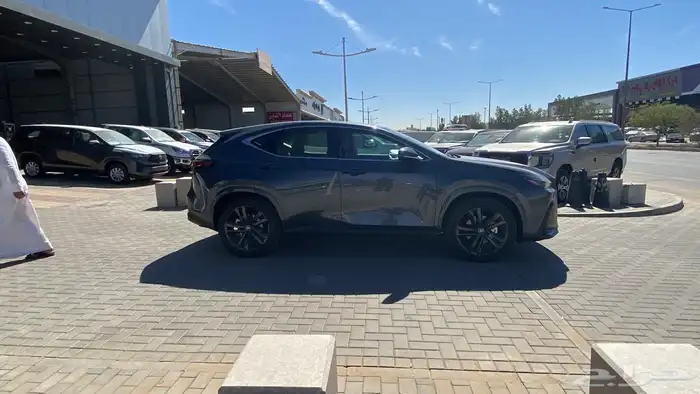 لكزس NX350 سعودي 2025 ممشى قليل 2
