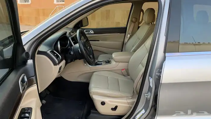 جيب شيروكي 2018 13