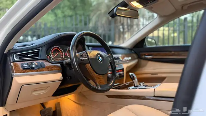 بي ام دبليوiL730 9