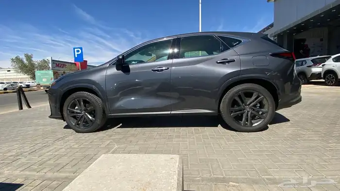 لكزس NX350 سعودي 2025 ممشى قليل 6