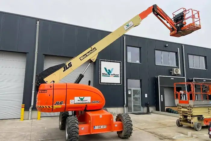 Renting all types of cranes تاجير رافعات 2