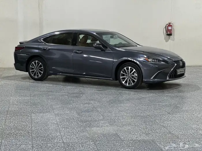 لكزس ES350 فئة CA الساير (196900) شامل الضريبة 1