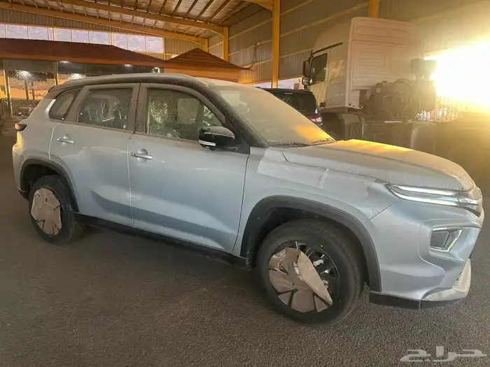 تيوتا اوربان كروزر اصفار موديل 2024 1