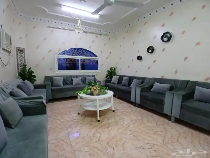 مجلس للبيع 0