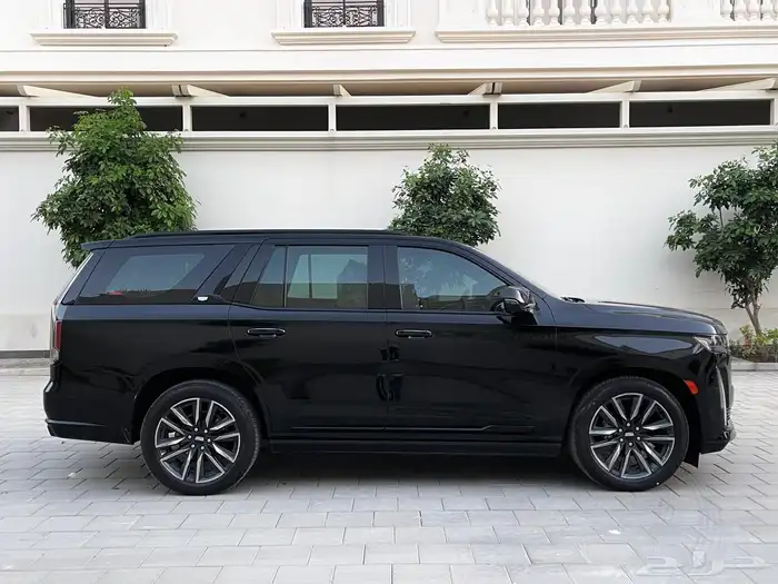 كاديلاك اسكاليد 8