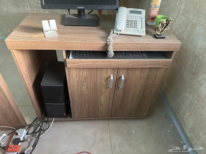 للبيع اثاث مكتبي 23