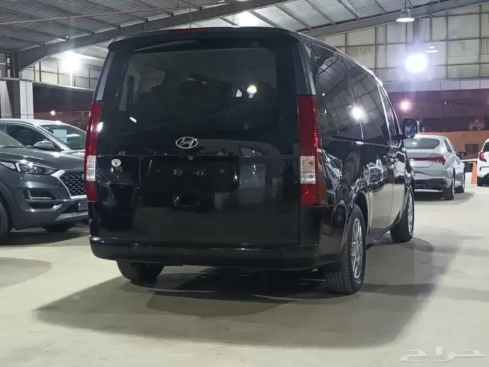 هيونداي ستاريا اسود 2022 ديزل بطاقة جمركية وارد كوريا 5