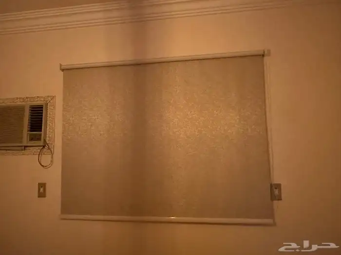 للبيع اثاث مكتبي 11