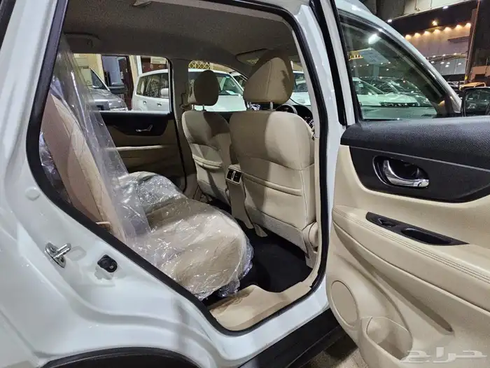 نيسان اكس تريل 2022 ممشى قليل نظيف 12