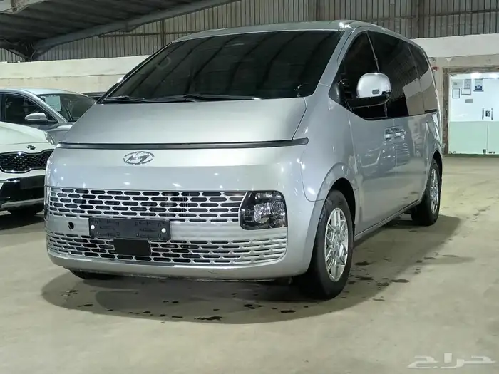 هيونداي ستاريا فضى 2023 ديزل بطاقة جمركية وارد كوريا 3