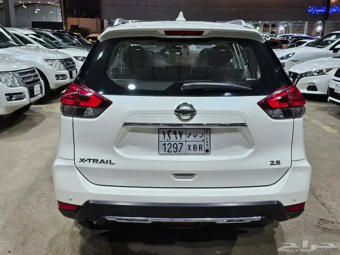 نيسان اكس تريل 2022 ممشى قليل نظيف 4