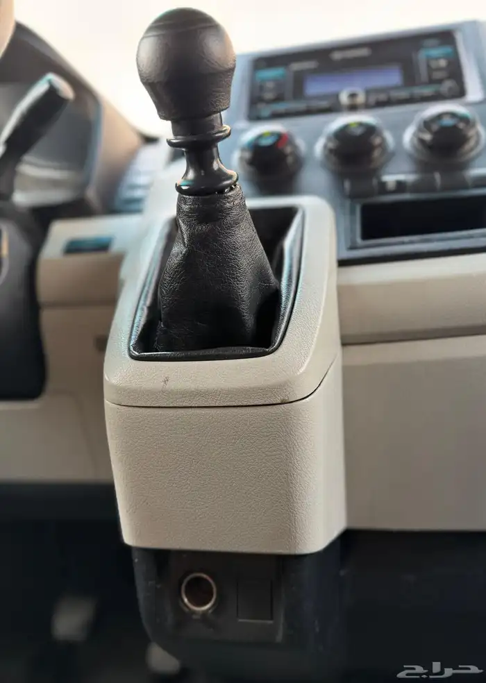 تيوتا-هايس-بضاعه-2020-سقف منخفض 15