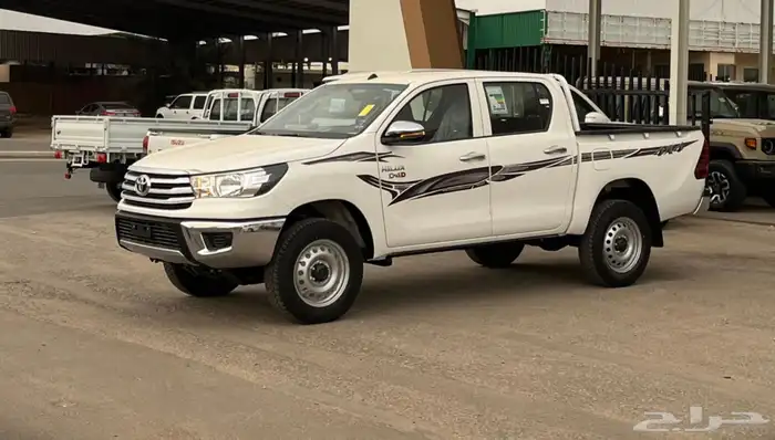 تويوتا هايلوكس 2025 اقساط وكاش 4