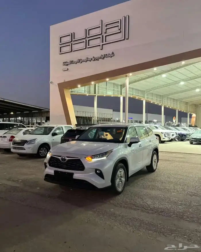 تويوتا هايلاندر GLE عروض 50 50 على بنك الرياض 0