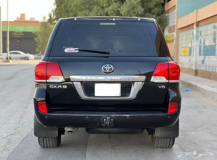 لاندكروزر 2012 GXR V8 4