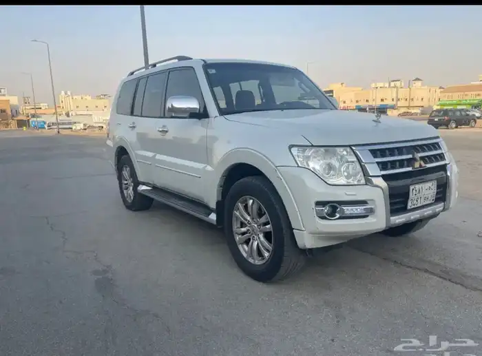 باجيرو 2016 العلامة الذهبية فل كامل 1