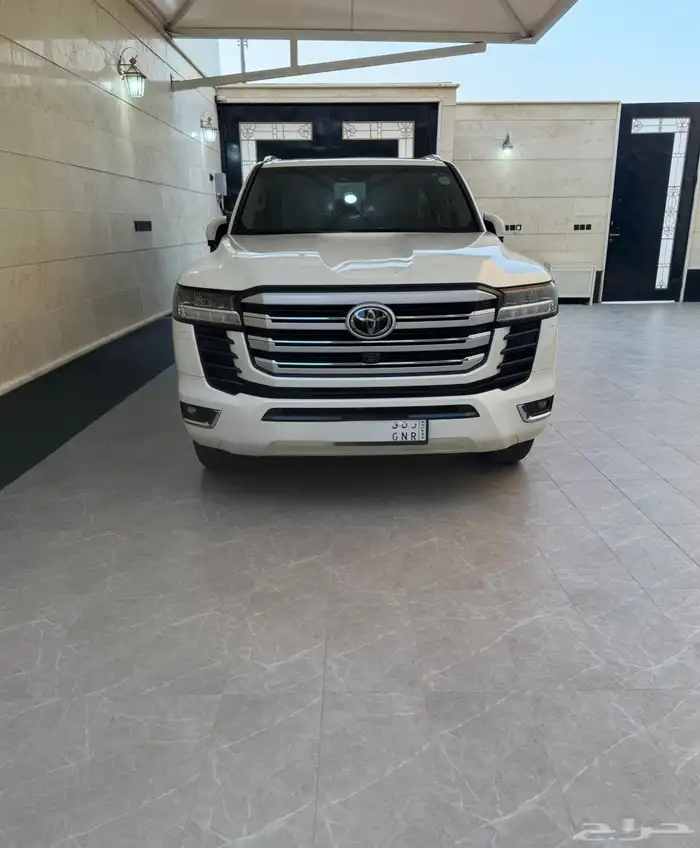 للبيع لاندكروزر جيب GXR جي إكسار L5 فل كامل 5