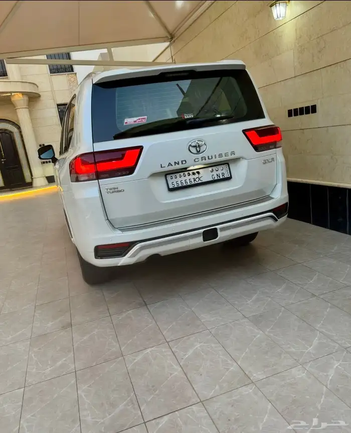 للبيع لاندكروزر جيب GXR جي إكسار L5 فل كامل 1