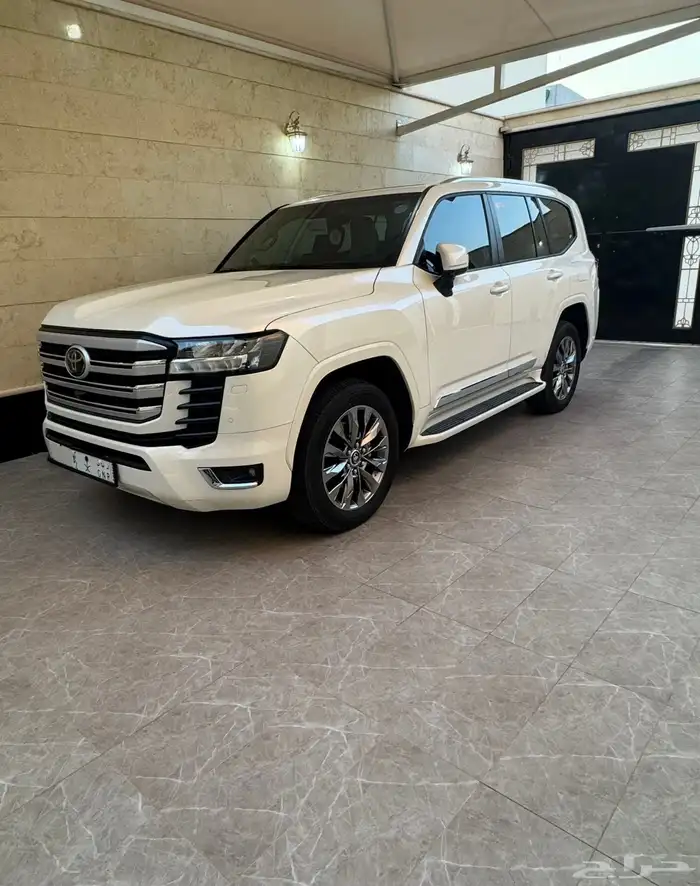 للبيع لاندكروزر جيب GXR جي إكسار L5 فل كامل 0