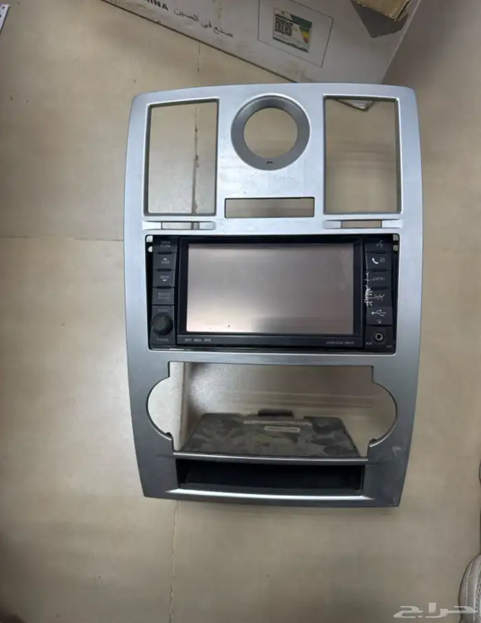 شاشة مع الديكور كريسلر 2010 0