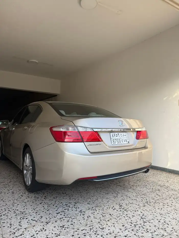 هوندا أكورد 2013 26