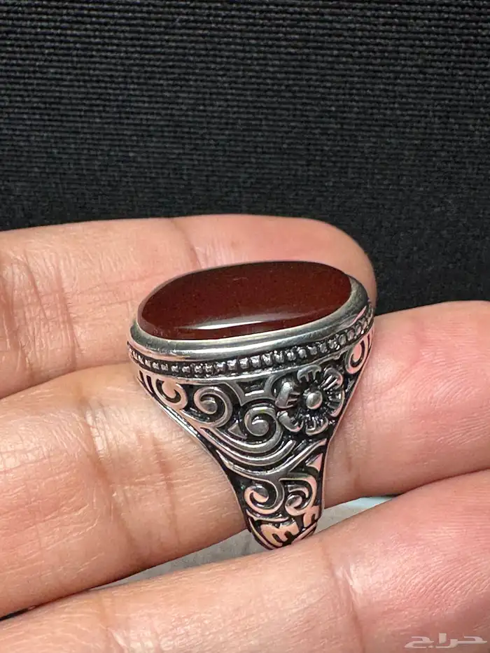 خاتم فضة عيار 990 صياغة عارف عقيق يماني احمر زجاجي مزعفر 7