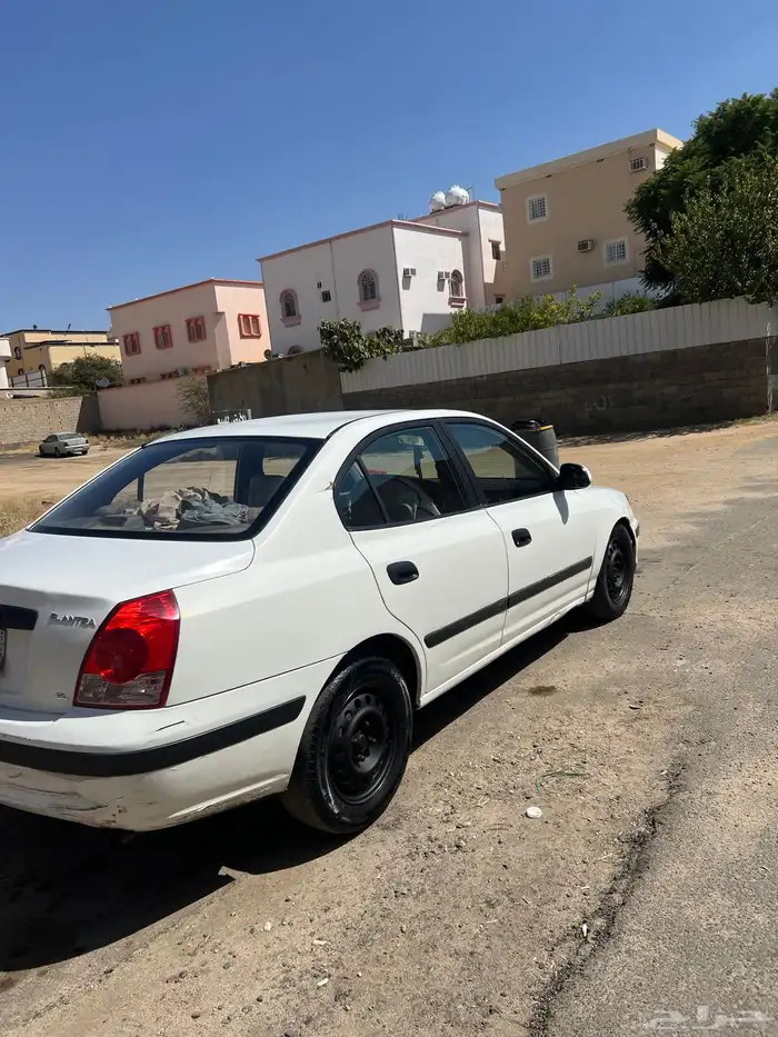 النترا 2004 للبيع 1