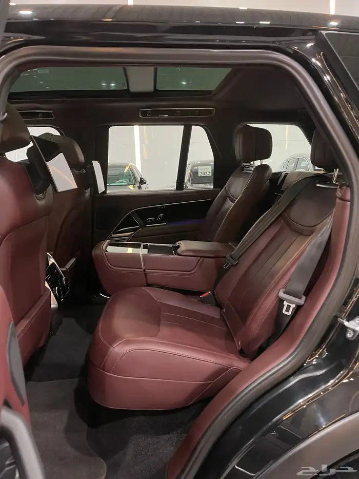 رنج روفراوتوبيغرافى V8سعودى 2023 4