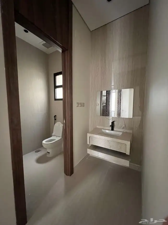 للبيع دور جديد شغل ممتاز للغاية بالعوينة المربع الذهبي 13