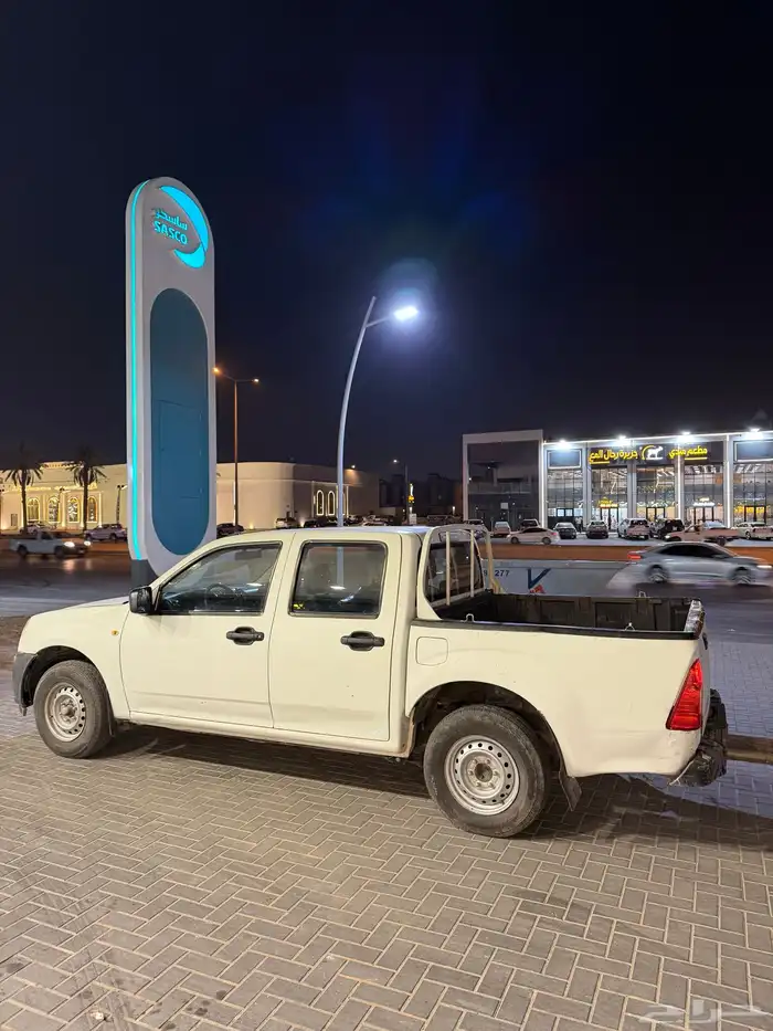 للبيع ايسوزو بكب غمارتين 2012 1
