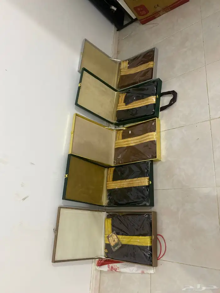 خمسه بشوت جديده للبيع بسرع وقت 0