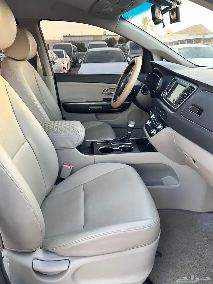 كيا كارنفال 2020 ديزل بطاقه جمركيه وارد كوريا 7