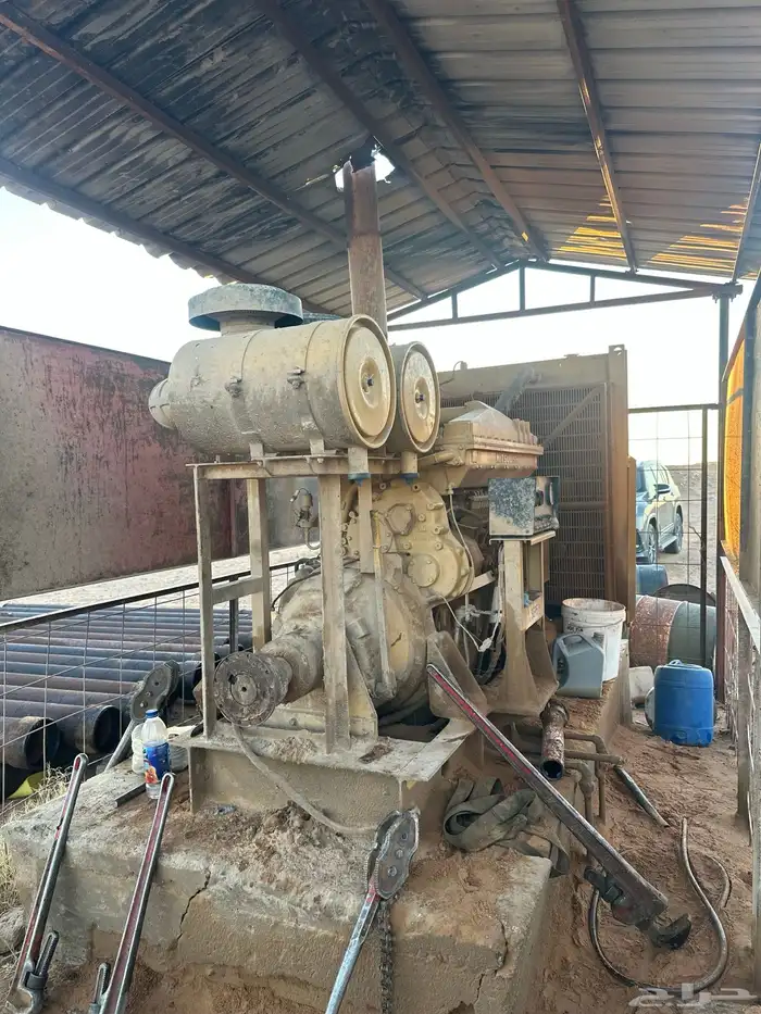 ماكينه ميتسوبيشي كتربلر 560 حصان نظيفه جدا وعلى الشرط وفي 7