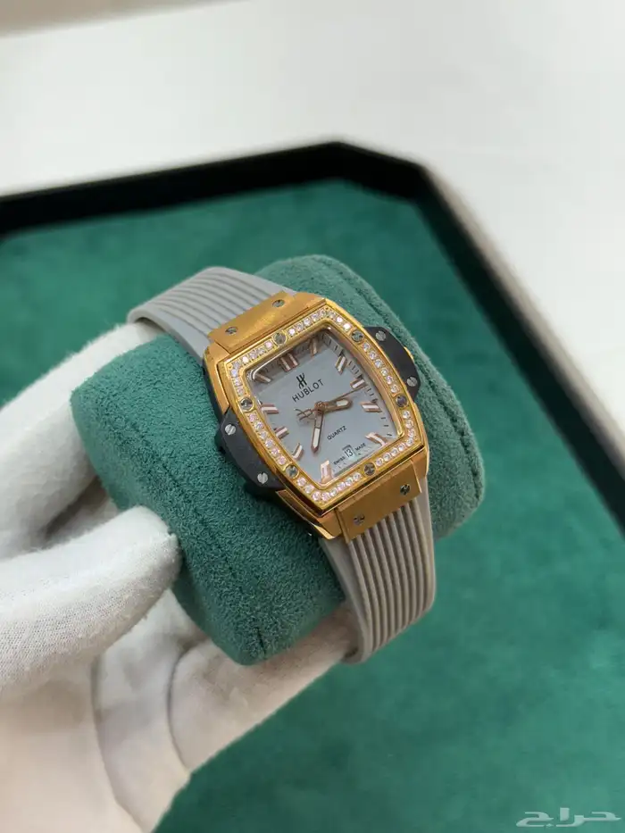 ساعات هوبلت نسائيه 1