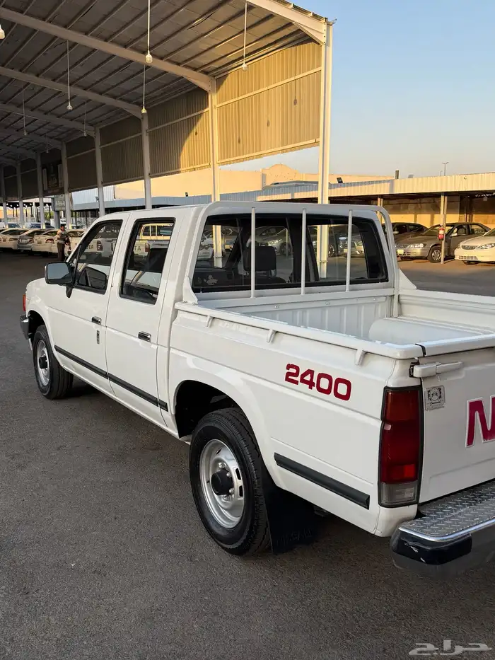 للبيع نيسان ددسن 1991 غمارتين شرط 5