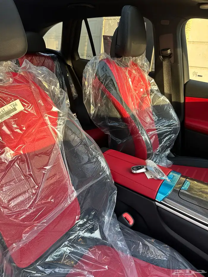 مرسيدس GLC300 AMG موديل 2025 شبه جديد ضمان الجفالي سعر لقطه 6