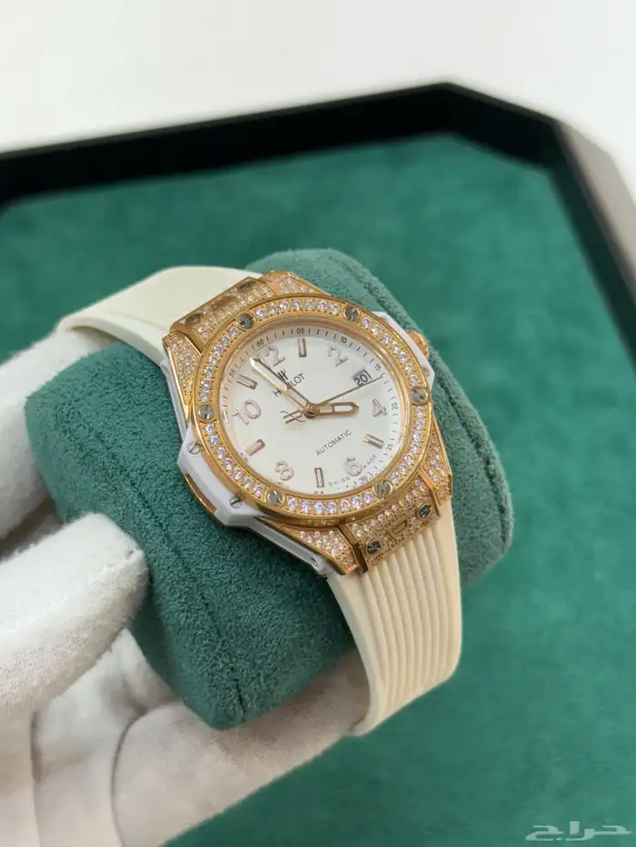 ساعات هوبلت نسائيه 12