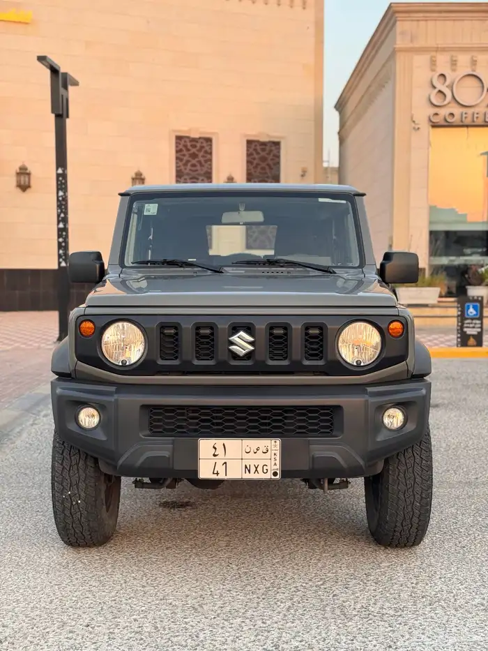 سوزوكي جمني 2021 ( قير عادي ) بحالة الوكالة 0