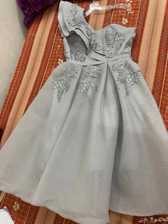 فساتين للبيع 2