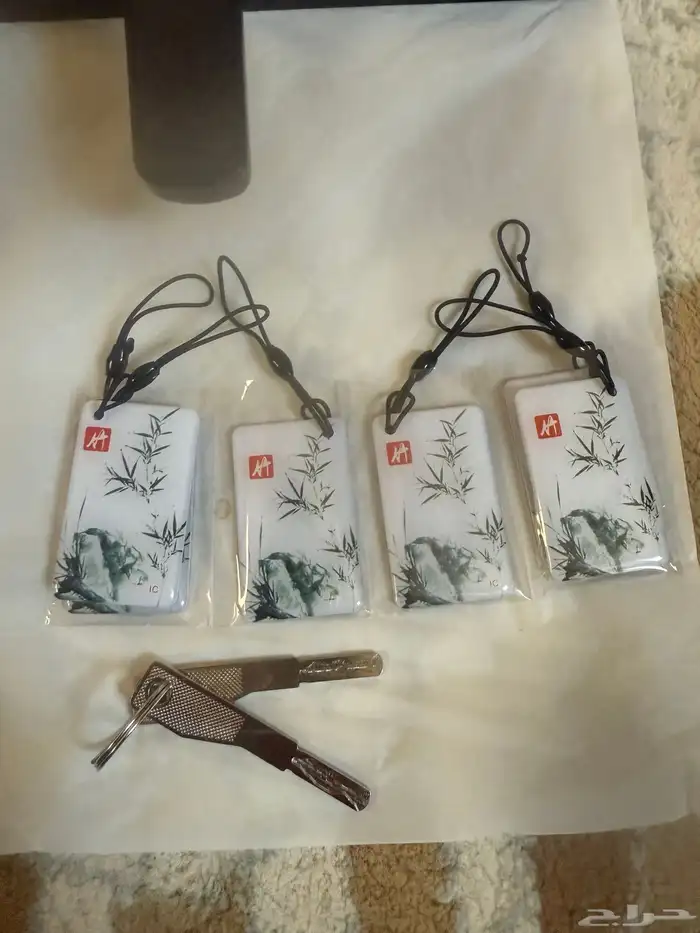 قفل باب ذكي 4