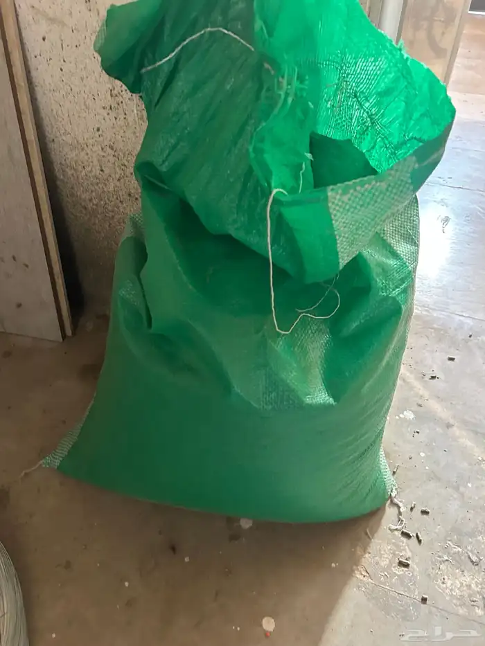 كيس فوق النص 0