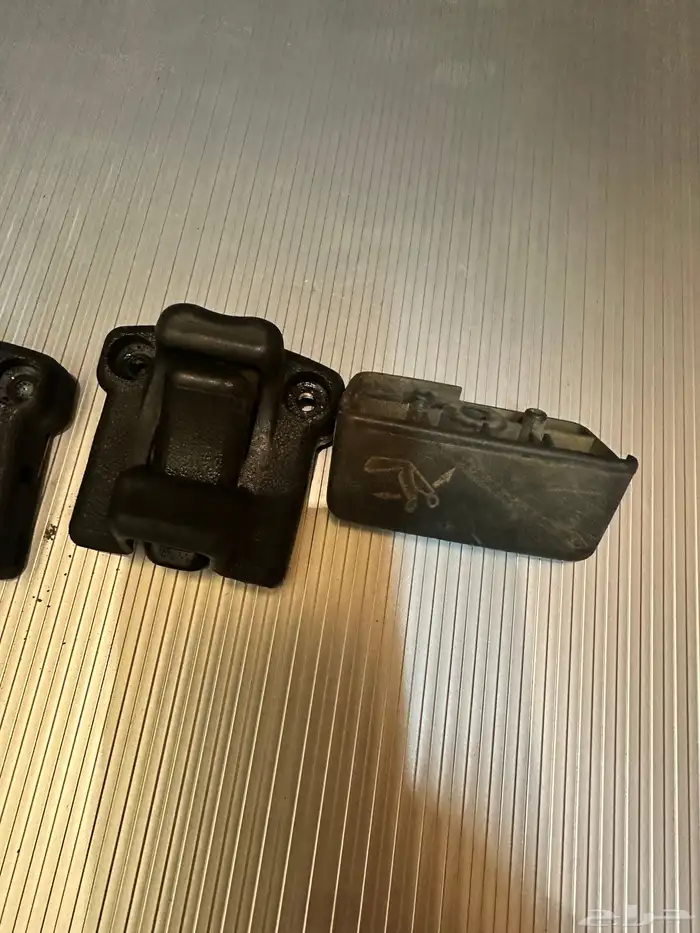 اقفال قزاز صالون 90 97 3