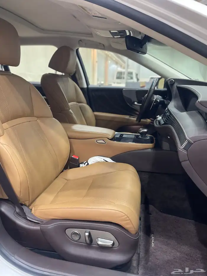 لكزس-LS350 موديل 2020 9