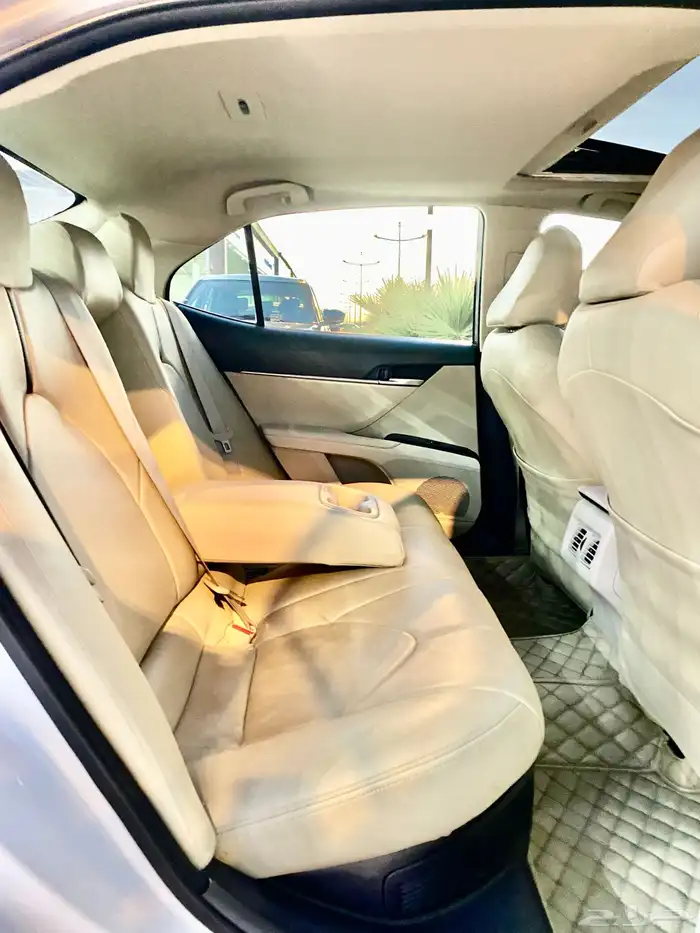 تويوتا كامريGLE هايبرد 22